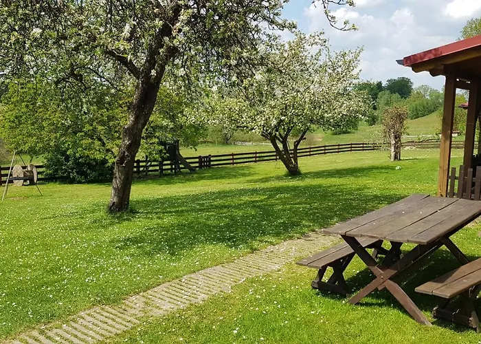 Apartament Dolina Szczęścia Kartkowo *